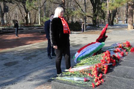 Республика Крым. С Днем Советской Армии и Военно-Морского флота!