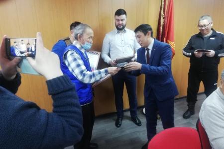 В Туврескоме КПРФ прошёл праздничный шахматный турнир, посвящённый Дню Красной Армии и Военно-Морского флота
