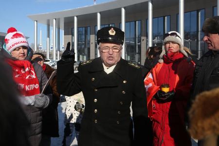 Ярославская область: Несмотря на угрозы правоохранителей и мороз ярославцы 23 февраля собрались на площади Труда