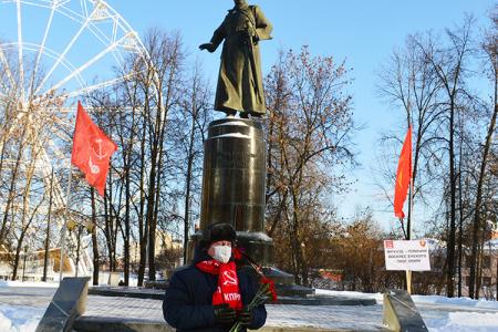 Коммунисты города Иваново провели митинг, посвященный 136-й годовщине со дня рождения М.В. Фрунзе