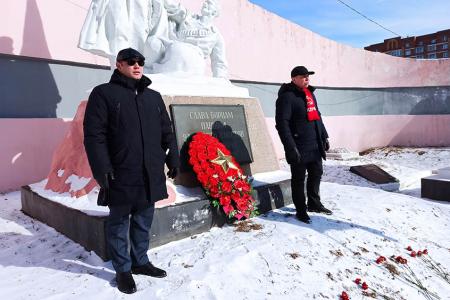 Лидер амурских коммунистов Роман Кобызов: "23 февраля — революционный праздник!"