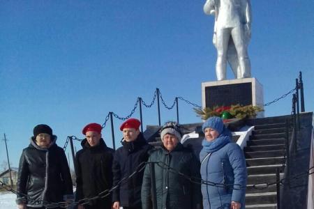 Забайкальские коммунисты отметили День рождения Советской Армии и Военно-Морского Флота