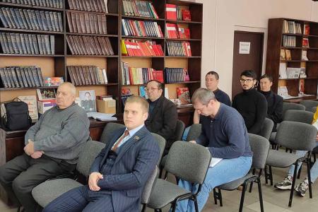 В Чувашии представитель ЦК КПРФ встретился с партактивом республики