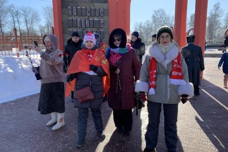 Ярославская область: Несмотря на угрозы правоохранителей и мороз ярославцы 23 февраля собрались на площади Труда
