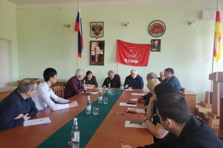 К.К. Тайсаев принял участие во II этапе XXXIV конференции Северо-Осетинского республиканского отделения КПРФ, посетил районные комитеты КПРФ