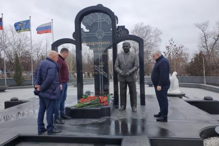 «Будущее Донбасса – только с Россией!». К.К. Тайсаев посетил с рабочим визитом ДНР