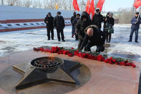 В Калмыкии отметили День Советской Армии и Военно-Морского Флота