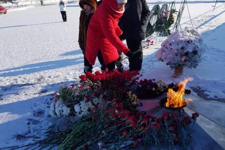Ямало-Ненецкий автономный округ. Коммунисты отметили День Советской Армии и Военно-Морского Флота
