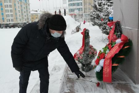 Ненецкий ОК КПРФ: 103-я годовщина создания Советской Армии и Военно-Морского флота
