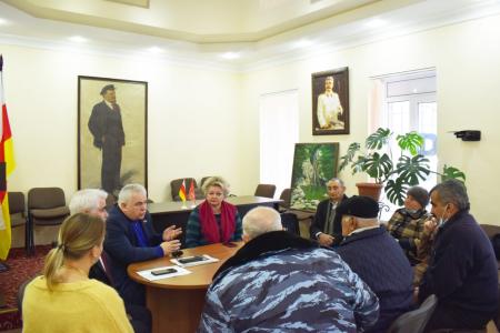 Рабочая поездка Казбека Тайсаева. День памяти И.В. Сталина в Северной Осетии