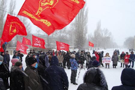 Саратовская область. В Марксе проведен протестный митинг с участием КПРФ