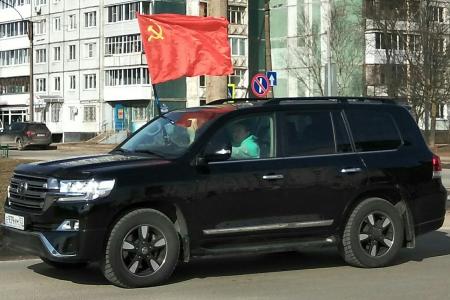 Великий Новгород. Коммунисты провели автопробег "За СССР - за сильную, справедливую, социалистическую Россию"