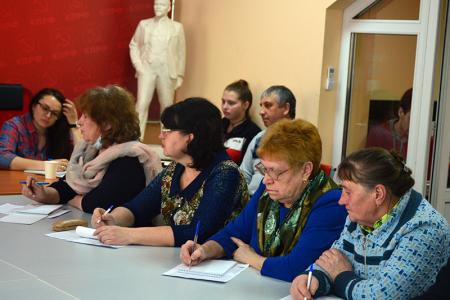 В Ивановском обкоме КПРФ состоялся круглый стол на тему «Проблемы и перспективы работы первичных отделений»