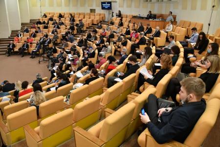 Будущее страны – в ее системе образования