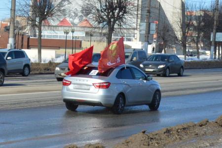 «За СССР»: Коммунистический автопробег по улицам Иванова