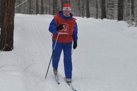 Алтайский край. КПРФ провела в Барнауле лыжный пробег в честь 8 Марта и годовщины Красной Армии