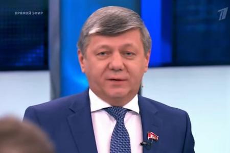 Дмитрий Новиков на Первом канале представил книгу Г.А. Зюганова, напомнив о вкладе КПРФ в борьбу с антисоветизмом и русофобией