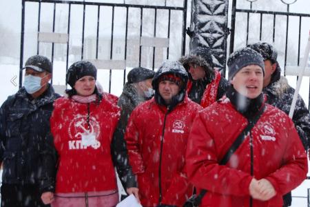 Саратовская область. В Марксе проведен протестный митинг с участием КПРФ