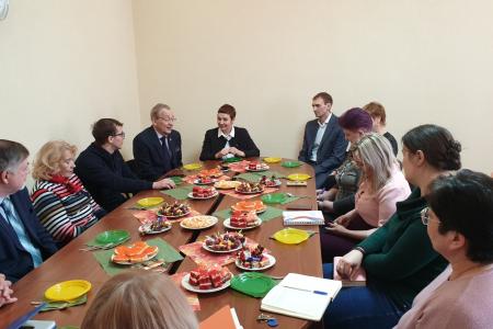 Владимир Поздняков поздравил с Международным женским днём актив Федерации профсоюзов Забайкалья