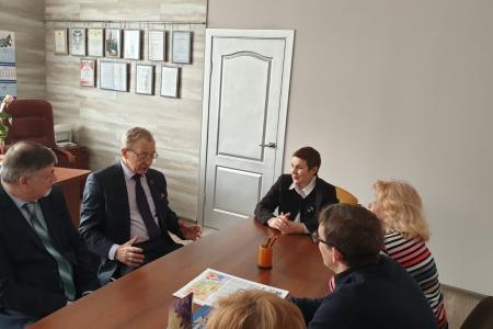 Владимир Поздняков поздравил с Международным женским днём актив Федерации профсоюзов Забайкалья