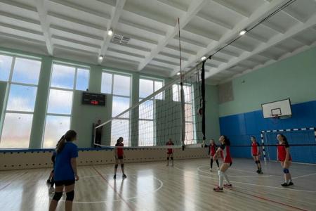 Московская область. В г.о. Истра прошла встреча по волейболу между детскими женскими командами