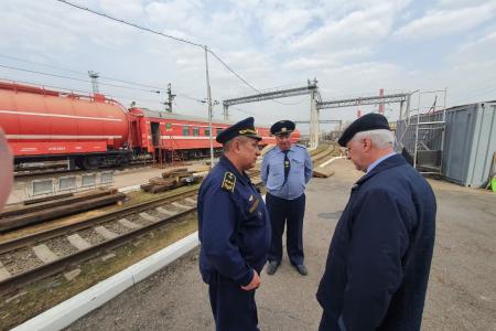 Депутат-коммунист Мосгордумы Николай Зубрилин провел проверку противопожарной службы РЖД