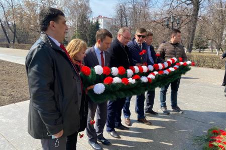Тюменские коммунисты торжественно отметили 151-ю годовщину со дня рождения В.И. Ленина