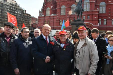 Уроки Ленина – в жизнь!