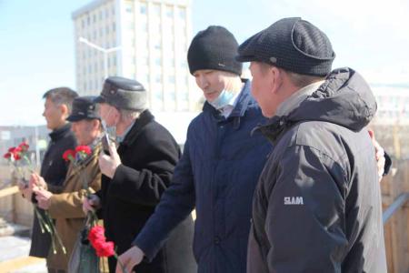 Коммунисты города Якутска и сторонники КПРФ отметили День рождения В.И. Ленина