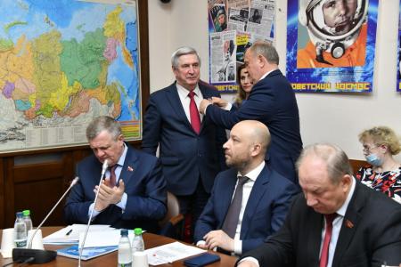 Фракция КПРФ в Госдуме встретилась с Т.Н. Москальковой