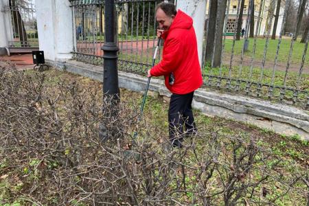 Дело Ленина в наших делах! Подмосковные коммунисты провели субботник в Горках Ленинских