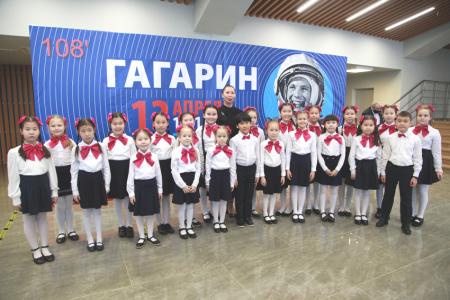 Якутия. Коммунисты приняли участие в праздничных мероприятиях, посвященных 60-летию со дня полета Ю.А. Гагарина в космос