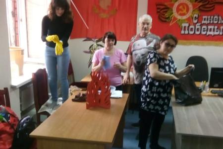 Ленинским субботником празднуют открытие XVIII съезда КПРФ Тюменские коммунисты