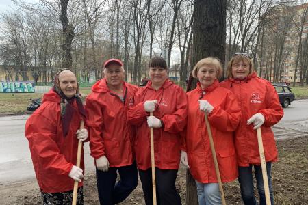 Ярославские коммунисты на общегородском субботнике