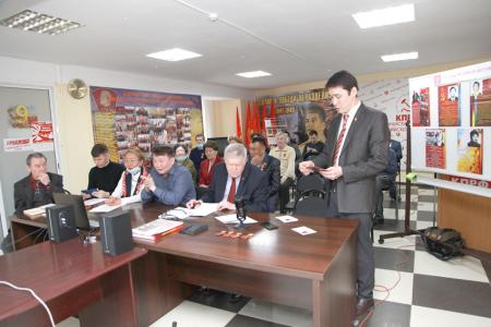 Якутия. Прошло общее собрание коммунистов республики, посвященное 100-летию регионального Комсомола