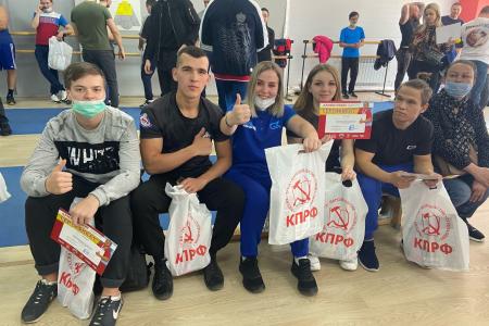 В Самарской области прошел областной турнир по армрестлингу памяти заслуженного мастера спорта Аслана Козаева