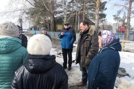 Омск: к приезду депутата-коммуниста «делают картину»