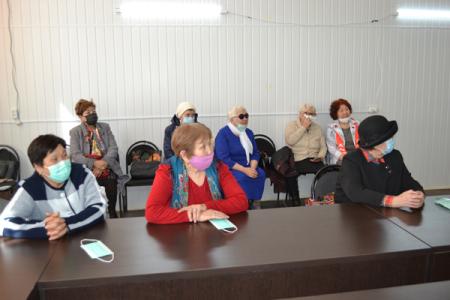 Депутаты-коммунисты провели встречу в Юстинском районе Калмыкии