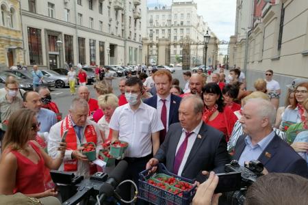 Московское городское отделение КПРФ выступает в защиту «Совхоза имени В.И. Ленина»