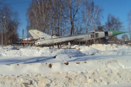 Свердловские коммунисты добились возвращения памятника СУ-15