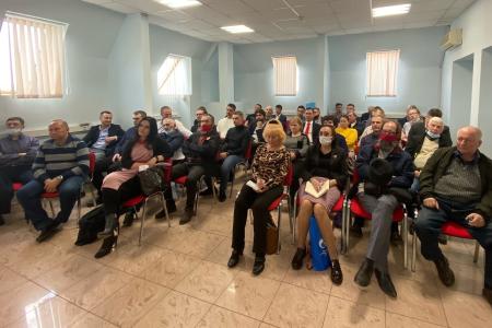 Краснодар. Коммунист-депутат Госдумы Н.И. Осадчий провел встречу с партийным активом краевого центра