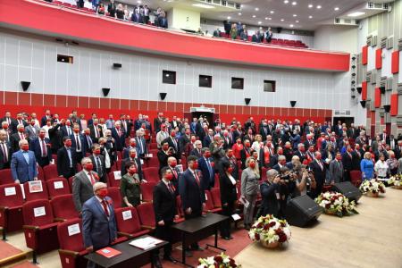 В Подмосковье открылся XVIII съезд КПРФ