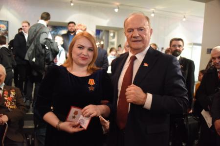 Лидер КПРФ Г.А. Зюганов посетил Центр управления полетами АО «ЦНИИмаш»