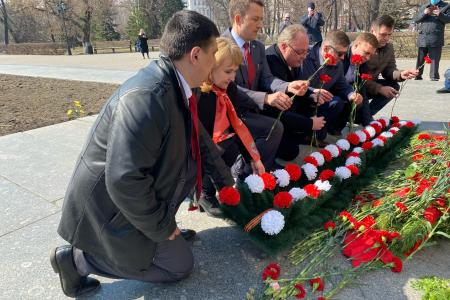 Тюменские коммунисты торжественно отметили 151-ю годовщину со дня рождения В.И. Ленина