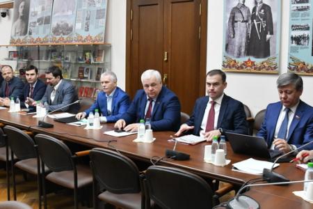 Депутаты фракции КПРФ в Госдуме встретились с главой Счетной палаты
