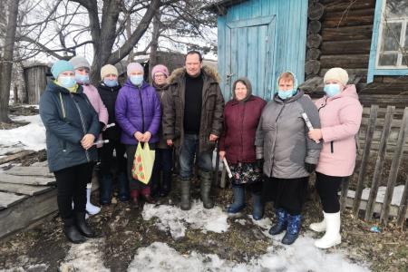 Омск: к приезду депутата-коммуниста «делают картину»