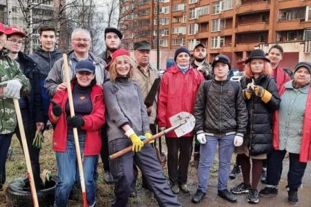 Ярославские коммунисты на общегородском субботнике