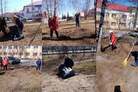 Свердловские коммунисты провели масштабную серию Ленинских субботников