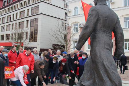Брянские коммунисты отметили 60-летие первого полёта человека в космос