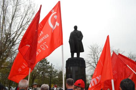 Коммунисты Калмыкии отметил День рождения В.И. Ленина